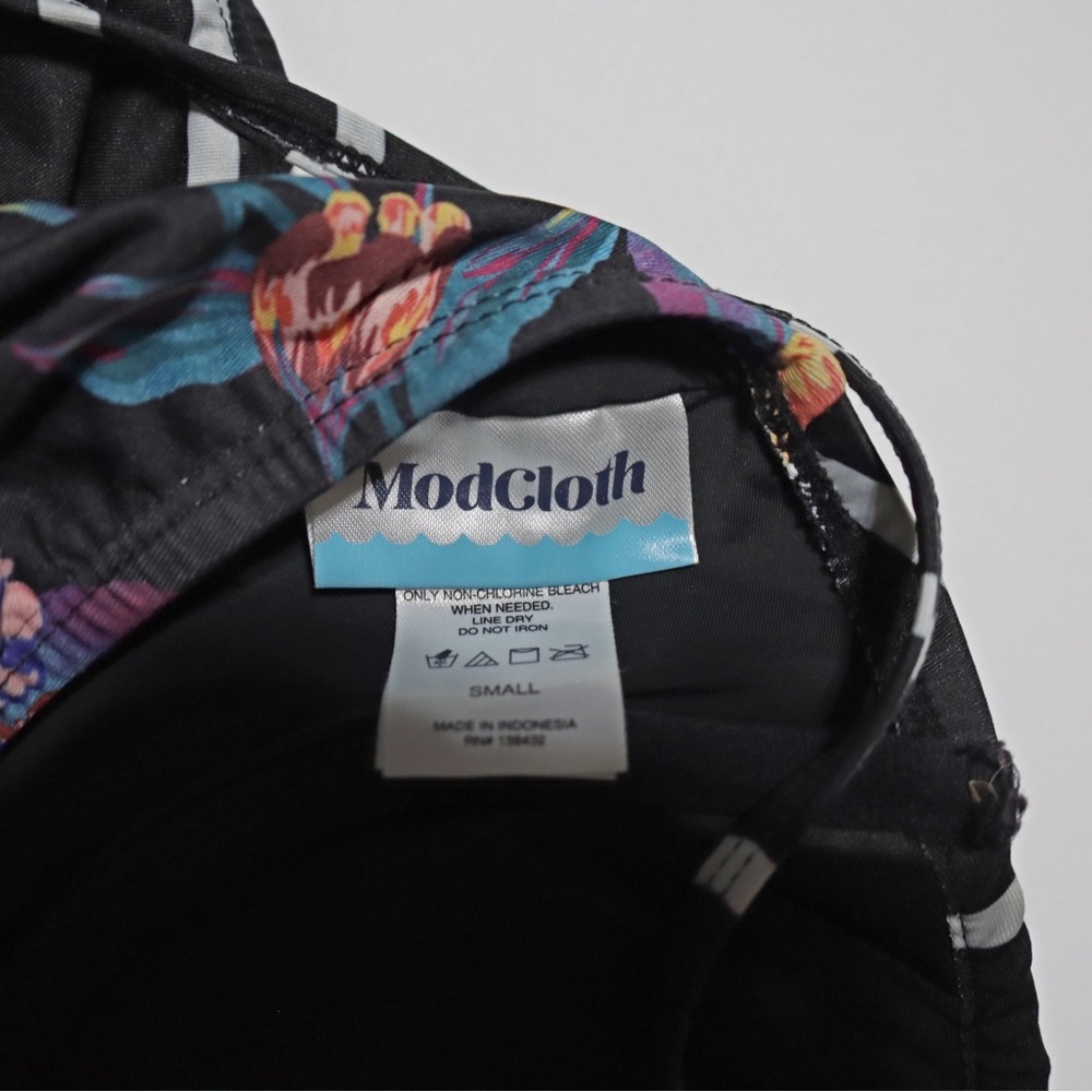 Modcloth The Harper Floral Black White Stripe Halter One Piece Swimsuit - Small - Picture 5 of 6